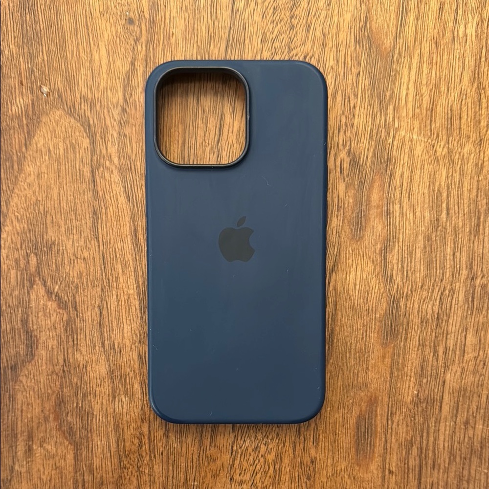 Apple Dark Blue Silicone iPhone Case 13 pro